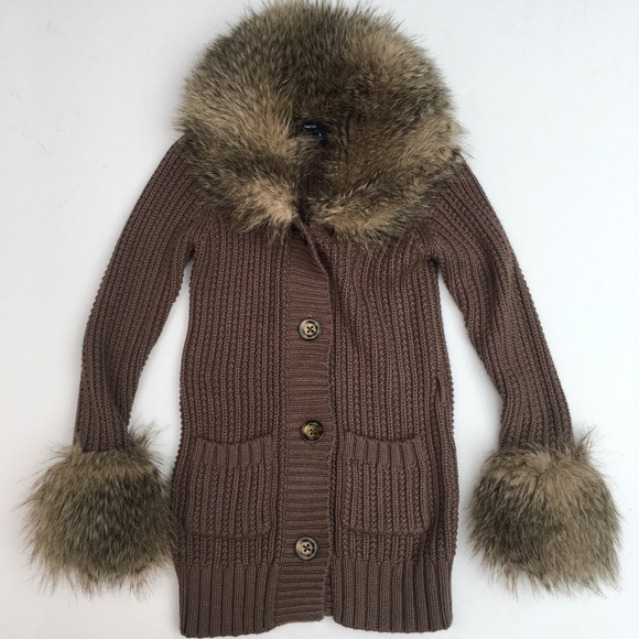 cardigan with fur collar and cuffs